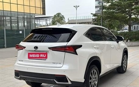 Lexus NX, 2021 год, 2 800 000 рублей, 3 фотография