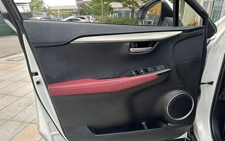 Lexus NX, 2021 год, 2 800 000 рублей, 18 фотография