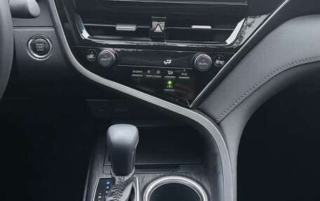 Toyota Camry, 2025 год, 3 898 000 рублей, 14 фотография
