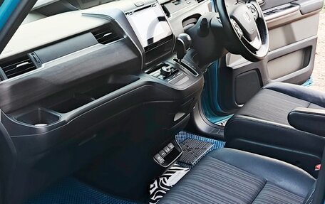 Honda Freed II, 2017 год, 1 580 000 рублей, 6 фотография