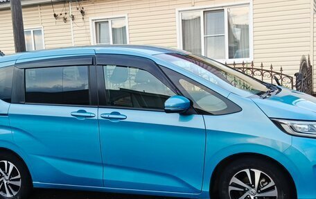 Honda Freed II, 2017 год, 1 580 000 рублей, 4 фотография
