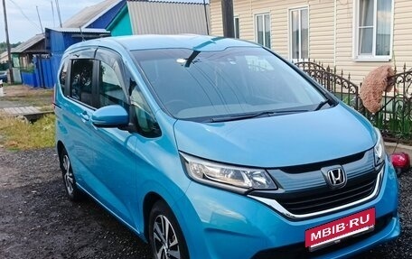 Honda Freed II, 2017 год, 1 580 000 рублей, 3 фотография