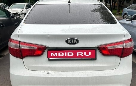 KIA Rio III рестайлинг, 2013 год, 700 000 рублей, 4 фотография