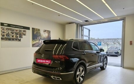 Volkswagen Tiguan II, 2023 год, 4 100 000 рублей, 4 фотография