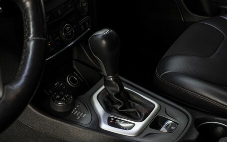 Jeep Cherokee, 2014 год, 1 825 000 рублей, 24 фотография
