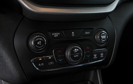 Jeep Cherokee, 2014 год, 1 825 000 рублей, 21 фотография