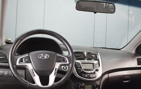 Hyundai Solaris II рестайлинг, 2011 год, 1 010 000 рублей, 5 фотография