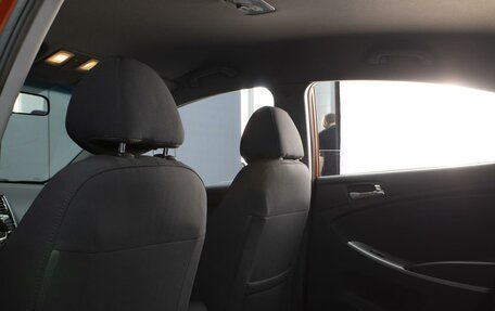 Hyundai Solaris II рестайлинг, 2011 год, 1 010 000 рублей, 10 фотография