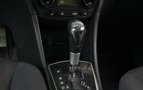 Hyundai Solaris II рестайлинг, 2011 год, 1 010 000 рублей, 12 фотография