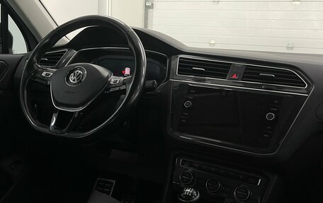 Volkswagen Tiguan II, 2019 год, 2 599 000 рублей, 11 фотография