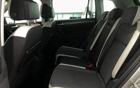 Volkswagen Tiguan II, 2019 год, 2 599 000 рублей, 23 фотография