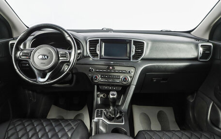 KIA Sportage IV рестайлинг, 2018 год, 1 410 000 рублей, 9 фотография