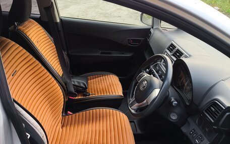 Toyota Ractis II, 2014 год, 970 000 рублей, 2 фотография