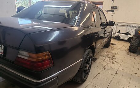 Mercedes-Benz W124, 1990 год, 700 000 рублей, 4 фотография