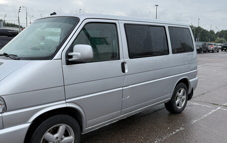 Volkswagen Multivan T4, 2002 год, 1 650 000 рублей, 2 фотография