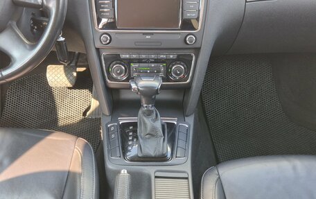 Skoda Superb III рестайлинг, 2012 год, 839 000 рублей, 11 фотография