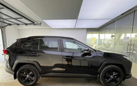 Toyota RAV4, 2021 год, 3 799 000 рублей, 5 фотография