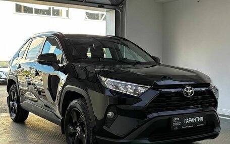 Toyota RAV4, 2021 год, 3 799 000 рублей, 3 фотография