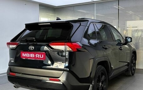 Toyota RAV4, 2021 год, 3 799 000 рублей, 6 фотография