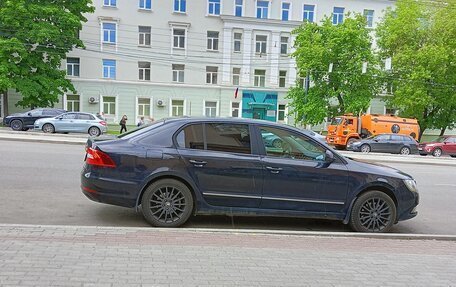 Skoda Superb III рестайлинг, 2013 год, 950 000 рублей, 2 фотография