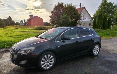 Opel Astra J, 2011 год, 400 000 рублей, 1 фотография
