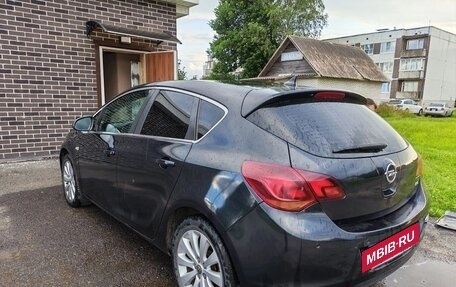 Opel Astra J, 2011 год, 400 000 рублей, 8 фотография