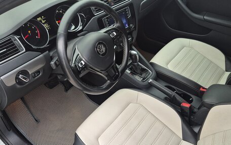 Volkswagen Jetta VI, 2016 год, 1 400 000 рублей, 10 фотография