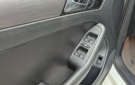 Volkswagen Jetta VI, 2016 год, 1 400 000 рублей, 9 фотография