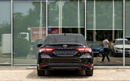 Toyota Camry, 2018 год, 2 595 000 рублей, 5 фотография