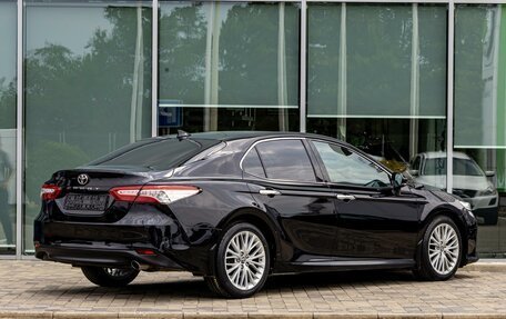Toyota Camry, 2018 год, 2 595 000 рублей, 6 фотография