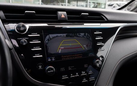 Toyota Camry, 2018 год, 2 595 000 рублей, 14 фотография