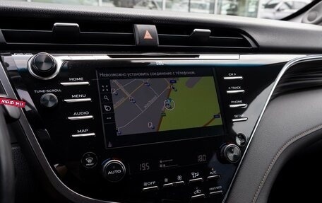 Toyota Camry, 2018 год, 2 595 000 рублей, 15 фотография