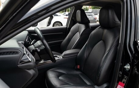Toyota Camry, 2018 год, 2 595 000 рублей, 11 фотография