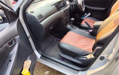 Toyota Corolla, 2004 год, 550 000 рублей, 5 фотография