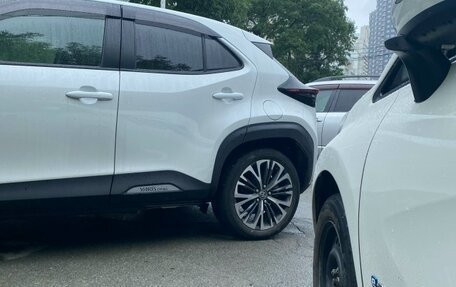 Toyota Yaris Cross, 2022 год, 1 900 000 рублей, 7 фотография