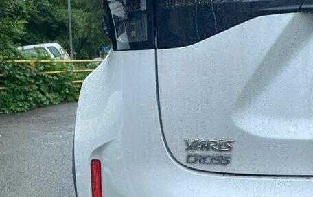 Toyota Yaris Cross, 2022 год, 1 900 000 рублей, 9 фотография