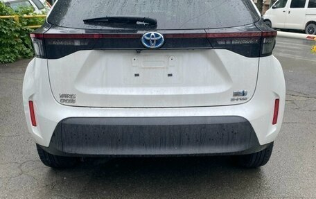 Toyota Yaris Cross, 2022 год, 1 900 000 рублей, 11 фотография