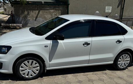Volkswagen Polo VI (EU Market), 2017 год, 1 050 000 рублей, 2 фотография