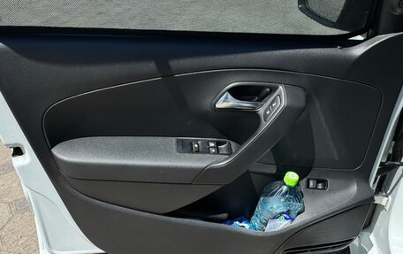 Volkswagen Polo VI (EU Market), 2017 год, 1 050 000 рублей, 19 фотография