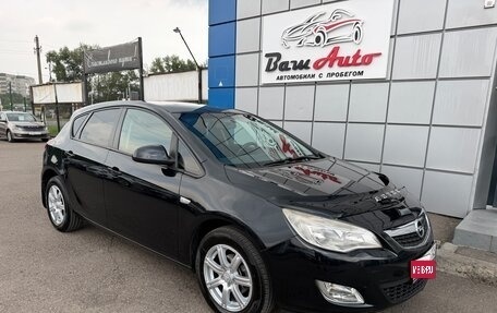 Opel Astra J, 2011 год, 697 000 рублей, 1 фотография