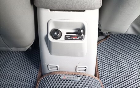 Mitsubishi Pajero Sport II рестайлинг, 2004 год, 850 000 рублей, 13 фотография