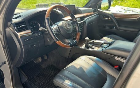 Lexus LX III, 2017 год, 6 494 000 рублей, 9 фотография
