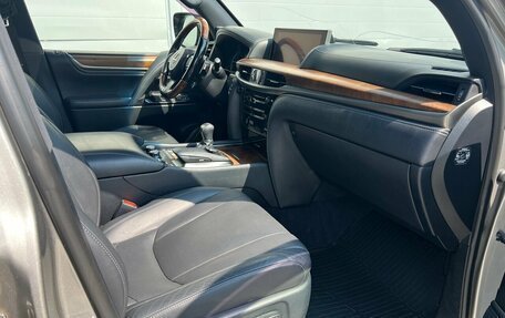 Lexus LX III, 2017 год, 6 494 000 рублей, 12 фотография