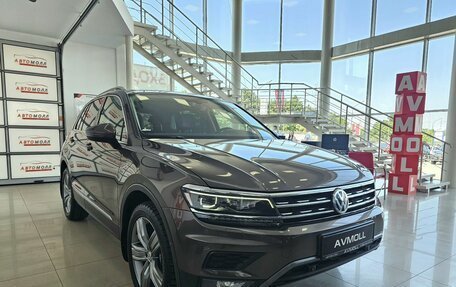 Volkswagen Tiguan II, 2018 год, 2 579 000 рублей, 5 фотография