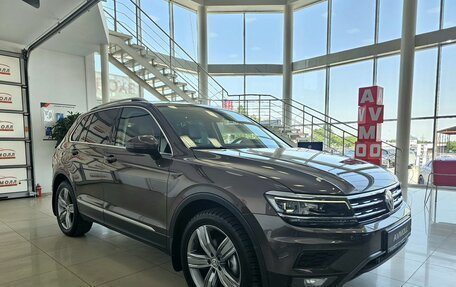 Volkswagen Tiguan II, 2018 год, 2 579 000 рублей, 6 фотография