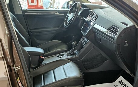 Volkswagen Tiguan II, 2018 год, 2 579 000 рублей, 21 фотография