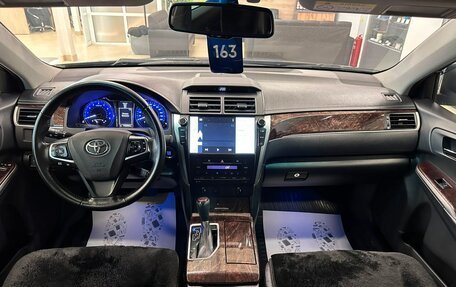 Toyota Camry, 2017 год, 2 399 000 рублей, 16 фотография
