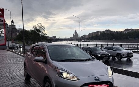 Toyota Aqua I, 2018 год, 1 290 000 рублей, 3 фотография