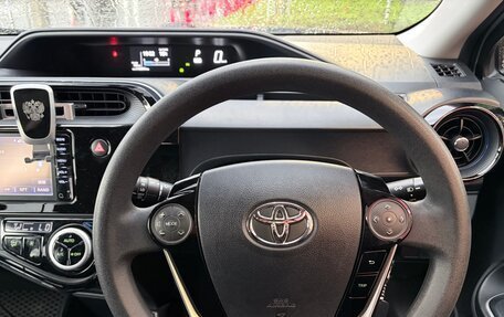Toyota Aqua I, 2018 год, 1 290 000 рублей, 11 фотография