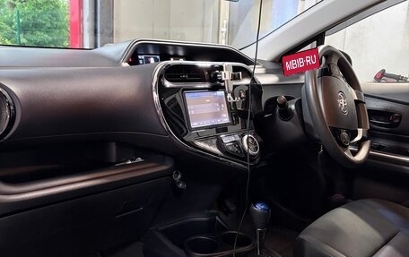 Toyota Aqua I, 2018 год, 1 290 000 рублей, 12 фотография